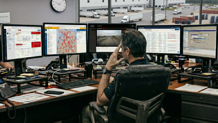 Stressful dispatcher with multiple monitors